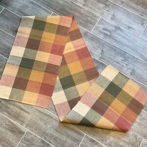 Tag Autumn Table Runner